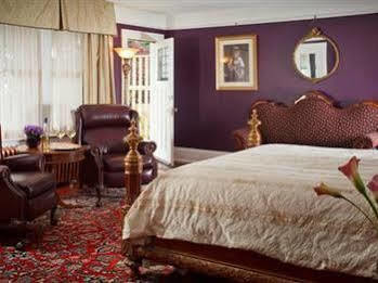 Abbeymoore Manor 5* Victoria