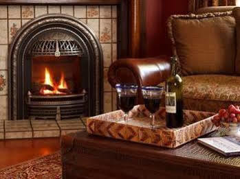 Abbeymoore Manor Bed & Breakfast Victoria