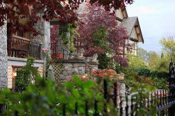Bed & Breakfast Abbeymoore Manor 5*