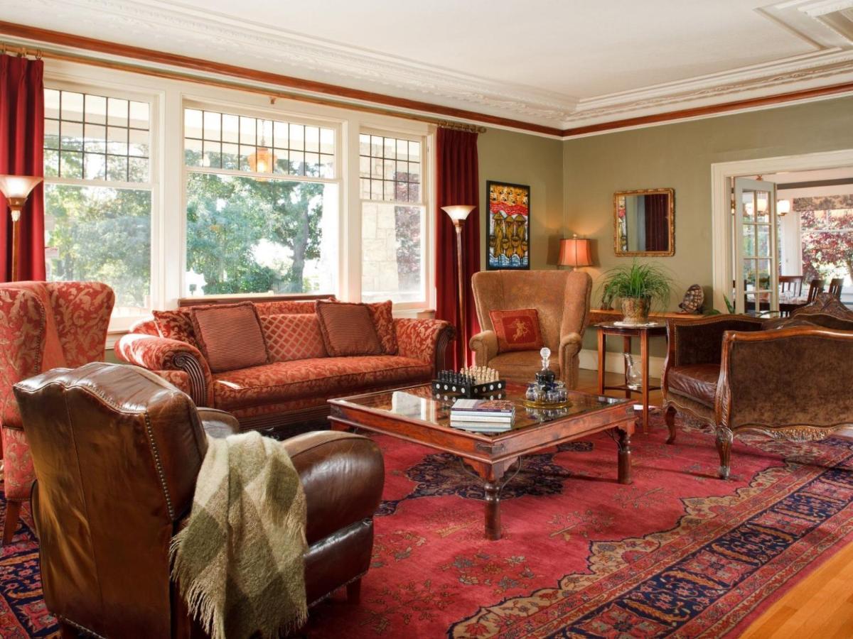 Bed & Breakfast Abbeymoore Manor 5*