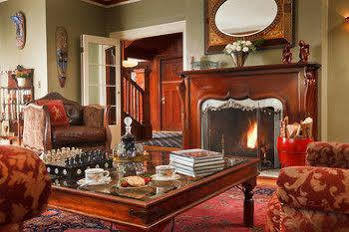 Bed & Breakfast Abbeymoore Manor 5*